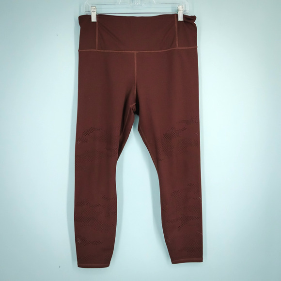 Athleta Size Large L Burgundy Dark Red Persistence Laser Cut 7/8 Tight Leggings - Picture 1 of 9